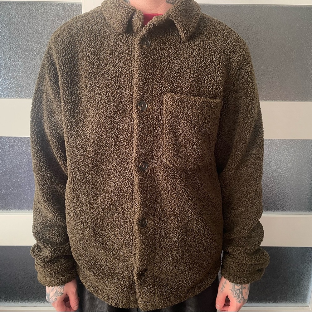 NEAR NEW ZARA MENS TEDDY BUTTON UP JACKET